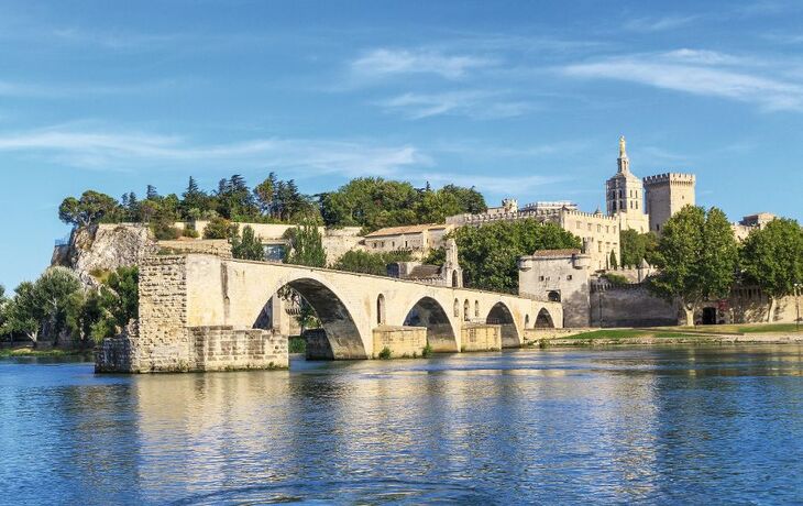 Pont St. Bénezet in Avignon - © Zechal - Fotolia
