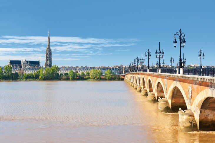 Bordeaux - © SergiyN - Fotolia