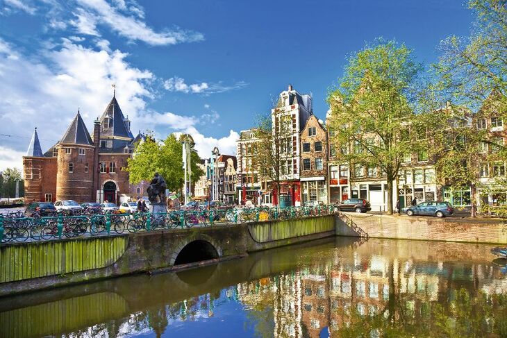 beautiful Amsterdam , canals in downtown - © Freesurf - Fotolia