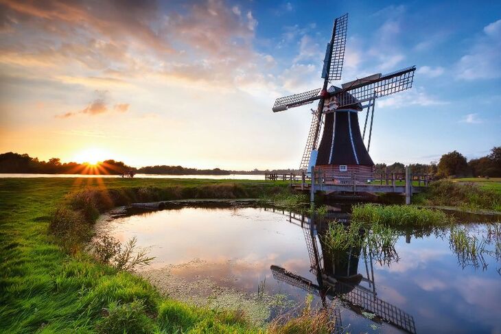 Windmühle in Groningen - © catolla - Fotolia