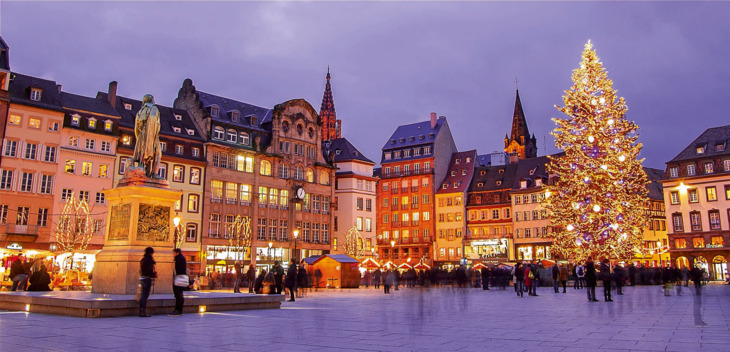 Weihnachtsmarkt in Straßburg,Elsass - © Alexi TAUZIN - Fotolia