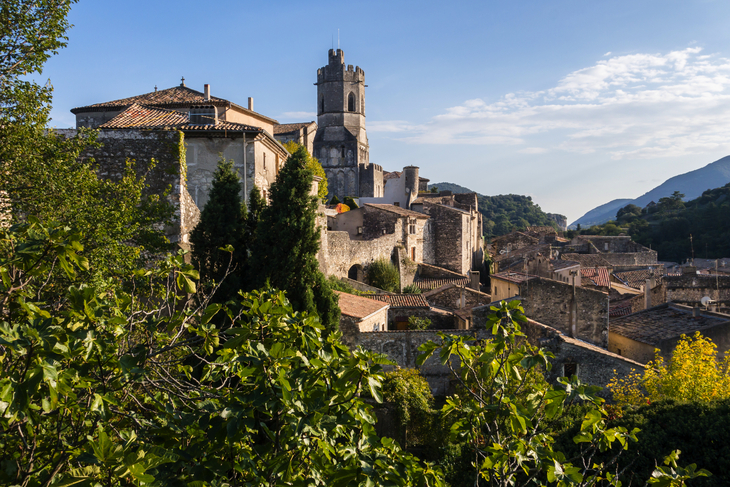 Viviers in der französischen Region Ardeche - © Pictures news - stock.adobe.com