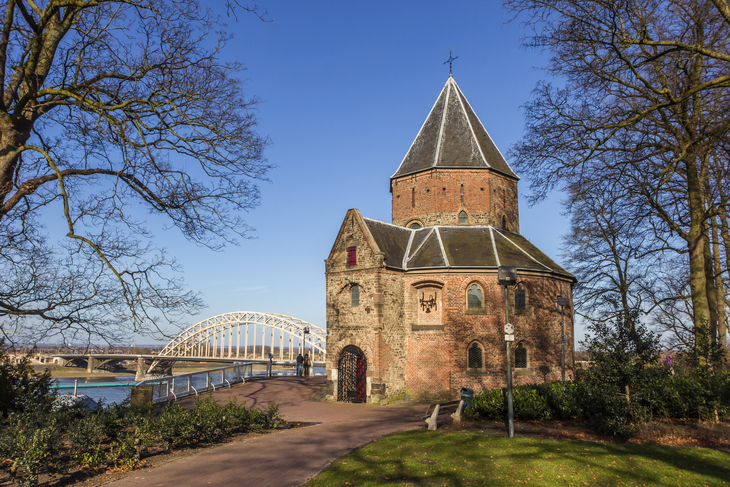 Nikolauskapelle oder Valkhofkapelle im niederländischen Nijmegen, Niederlande - © venemama - stock.adobe.com