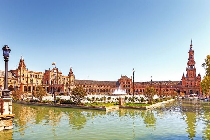 Plaza de espana Seville, Andalusia, Spain, Europe - © stevanzz - Fotolia