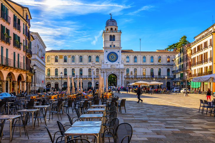 Piazza dei Signori and Torre dell'Orologio in Padua - © Ekaterina Belova - stock.adobe.com