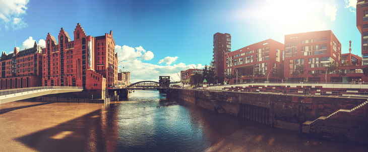 Hamburg Hafen - © Robert Herhold - stock.adobe.com