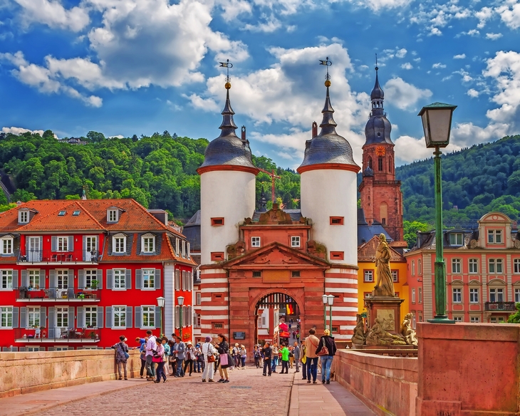 altes Brücken-Tor in Heidelberg, Deutschland - © g215 - stock.adobe.com