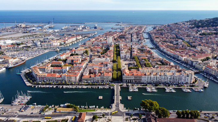 Luftaufnahme der Altstadt von Sete im Süden Frankreichs  - © Alexandre ROSA - stock.adobe.com